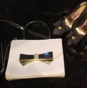 Cream & Black Anne Klein Purse